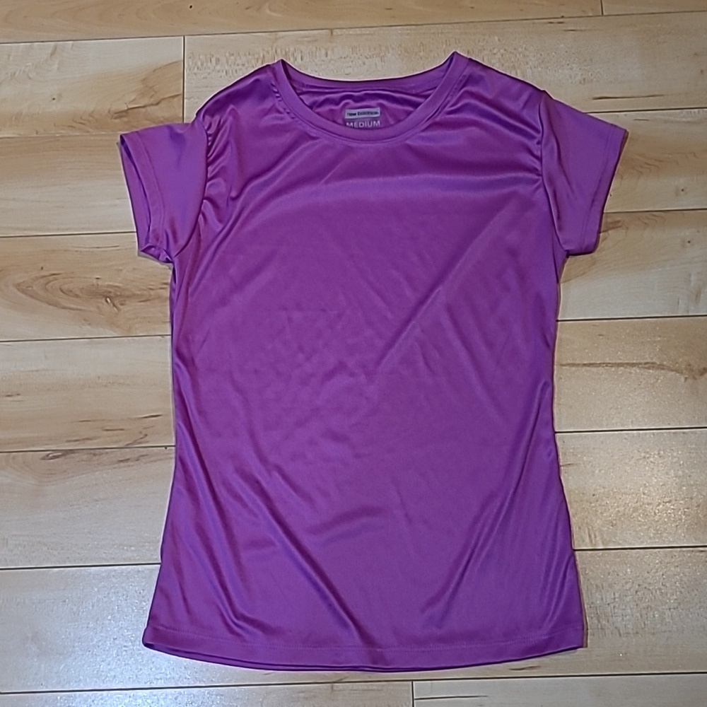 New Balance women's size medium purple t-shirt